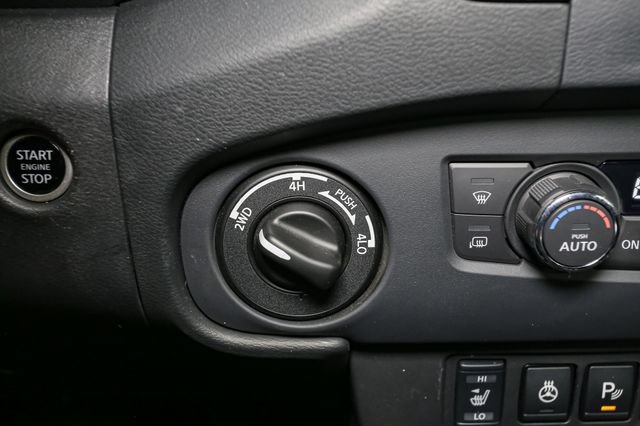 Used 2023 Nissan Frontier PRO-4X w/ Pro-4X Premium Package AWD/4WD image 24
