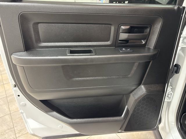 Used 2024 RAM 3500 Tradesman w/ Chrome Appearance Group image 11