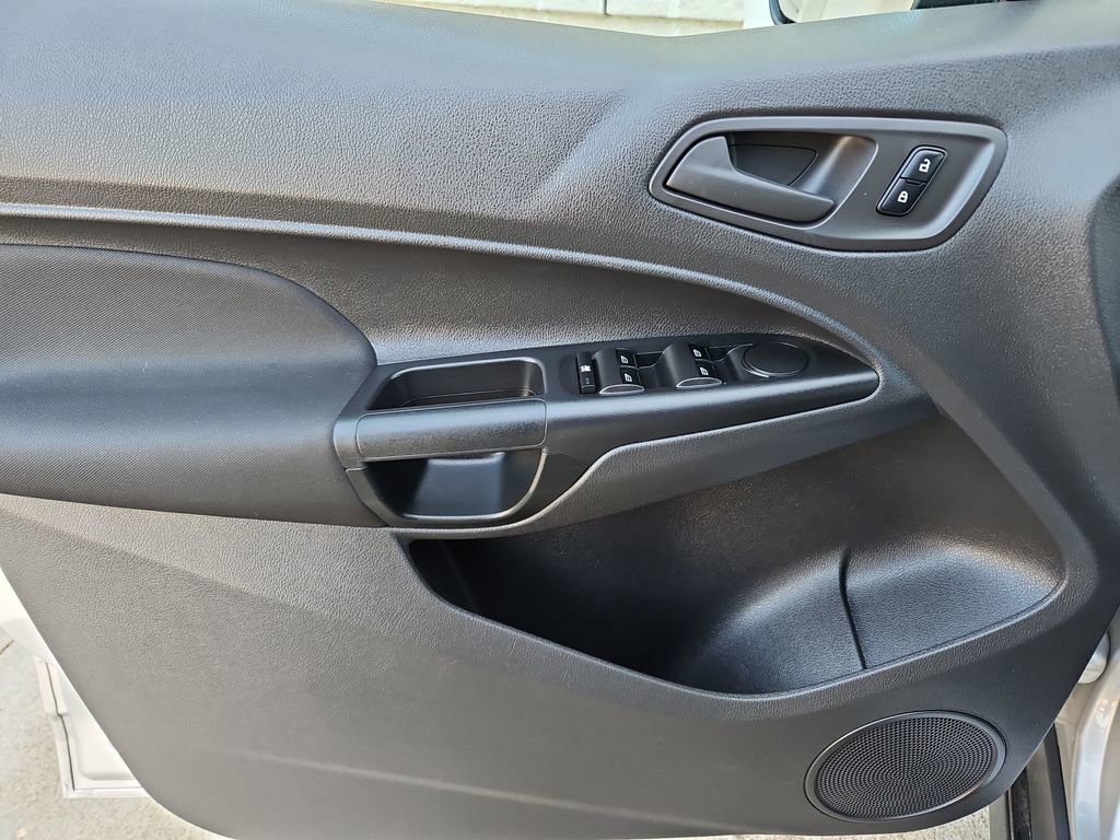Used 2018 Ford Transit Connect XL image 21