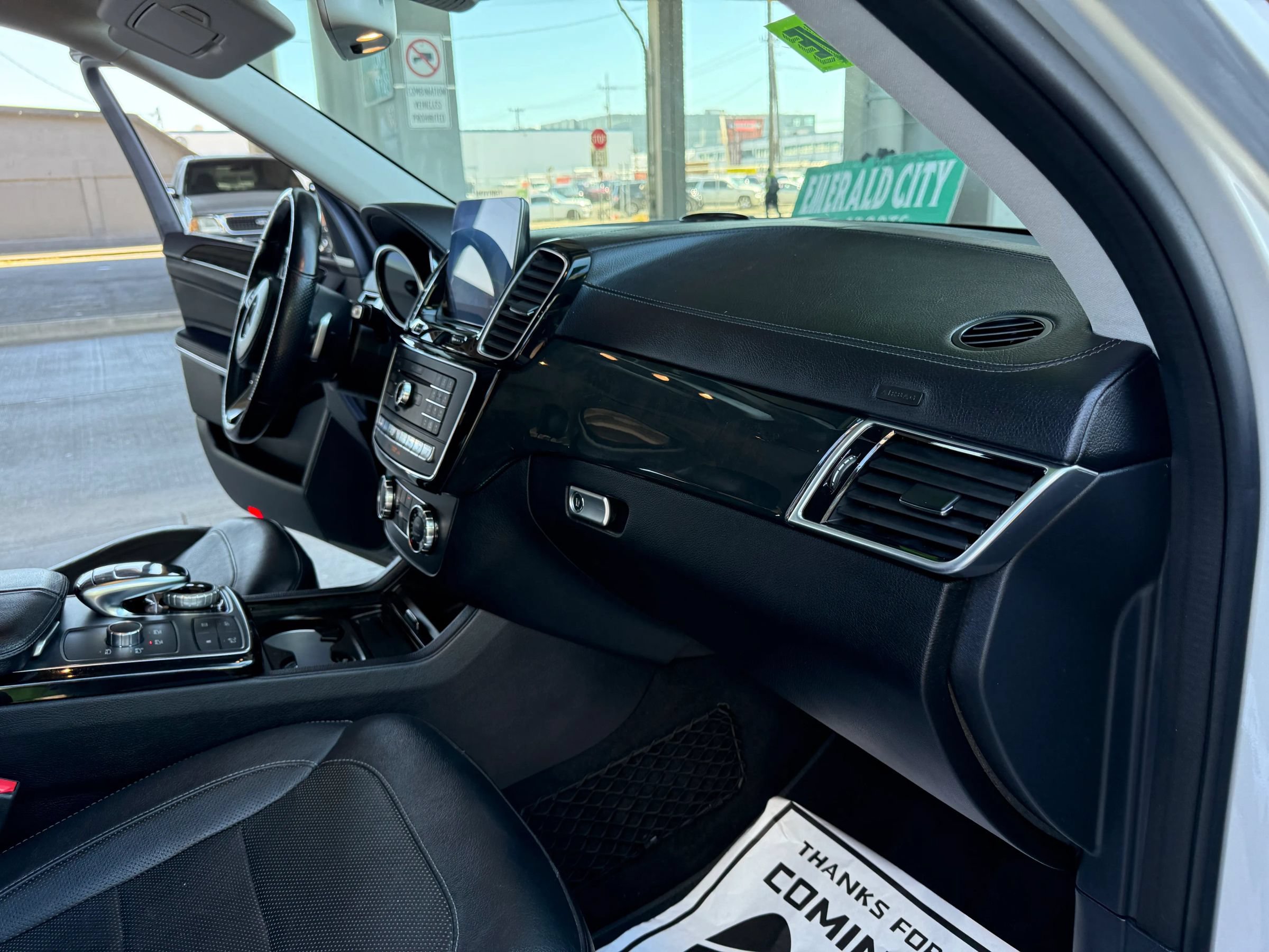 Used 2017 Mercedes-Benz GLS 550 4MATIC image 27