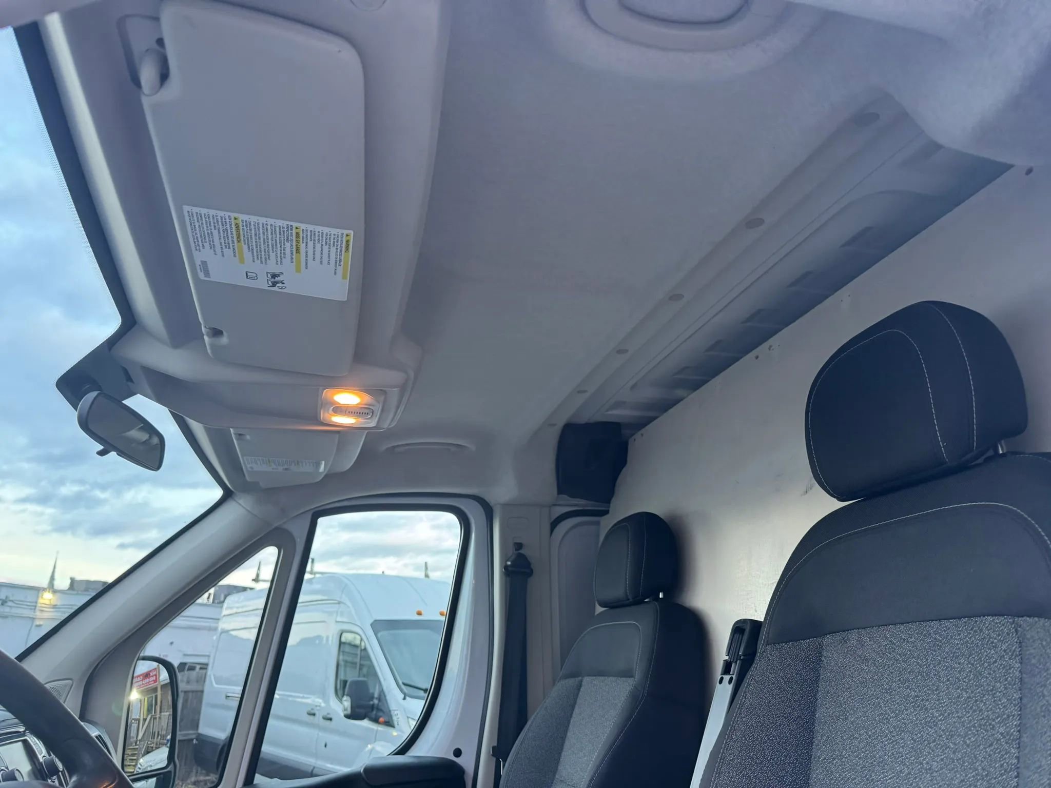 Used 2016 RAM ProMaster 1500 w/ Premium Appearance Group FWD image 10