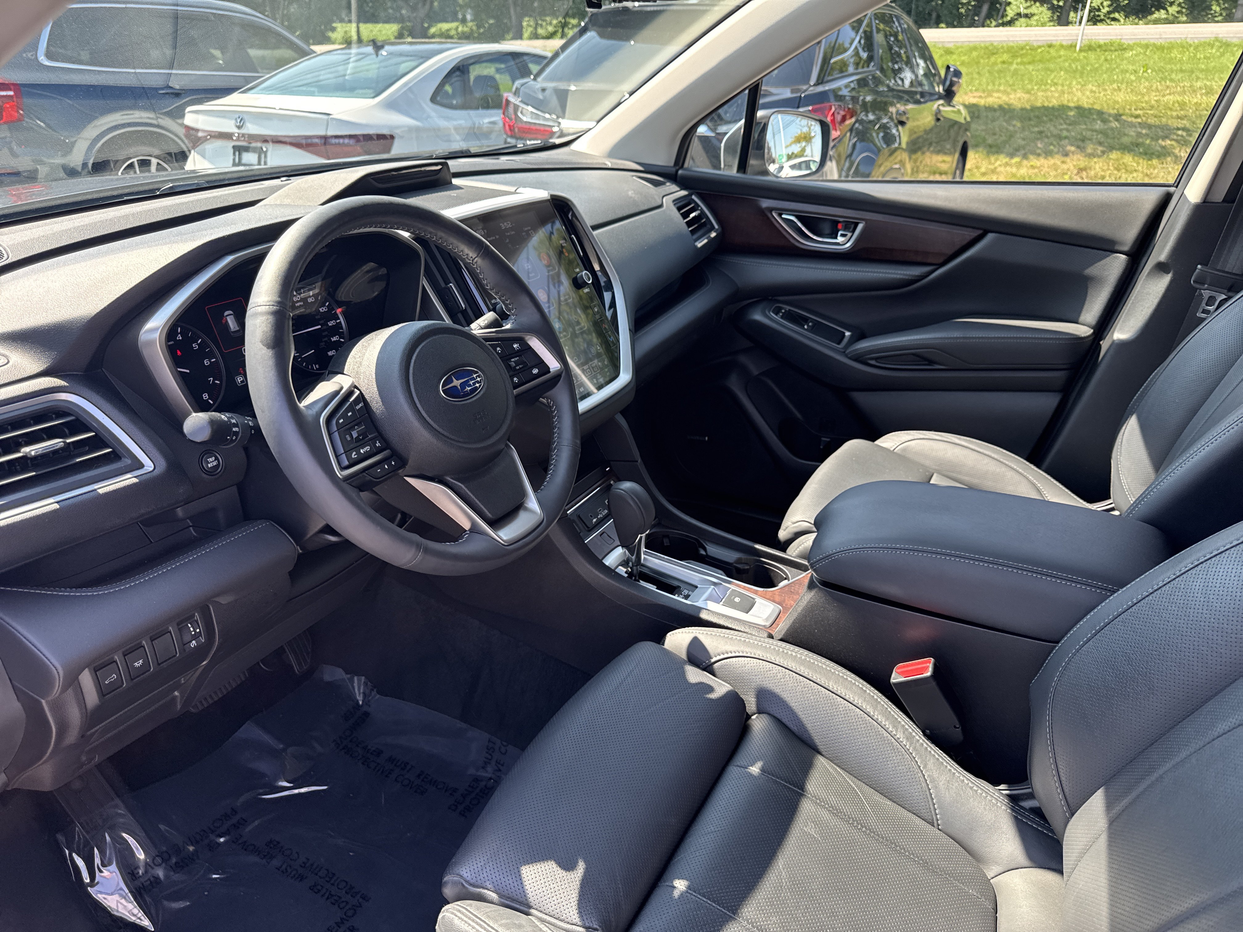 Certified 2023 Subaru Ascent Touring AWD/4WD image 4