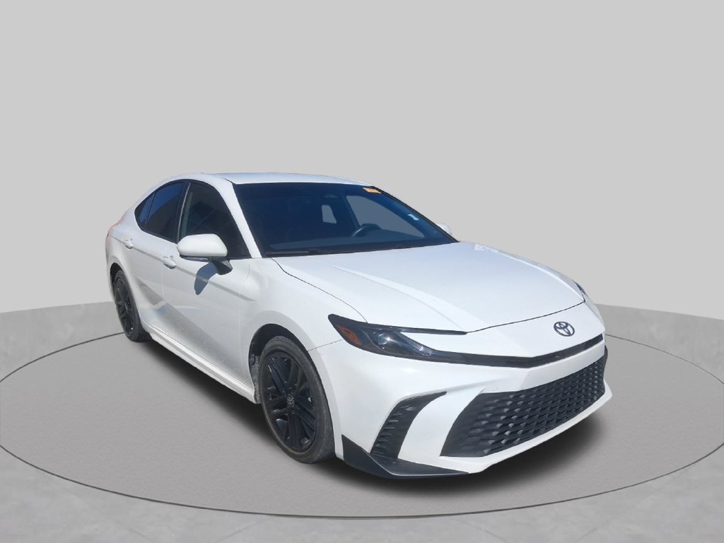 Used 2025 Toyota Camry SE w/ Convenience Package FWD image 3