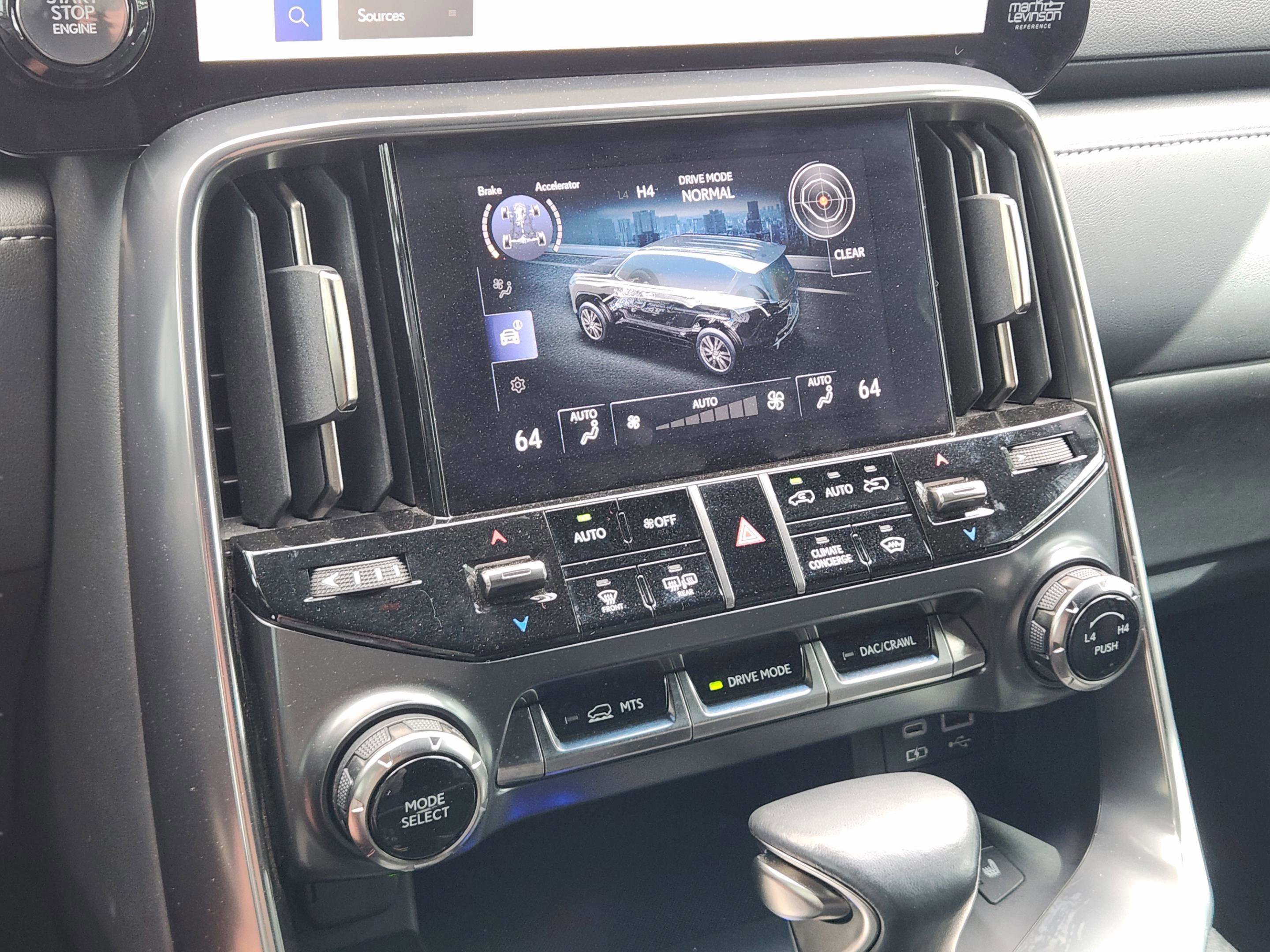 Used 2023 Lexus LX 600 4WD w/ Appearance Package image 13