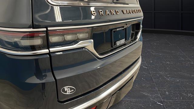 Used 2024 Jeep Grand Wagoneer Series III w/ HD Trailer Tow Package AWD/4WD image 36