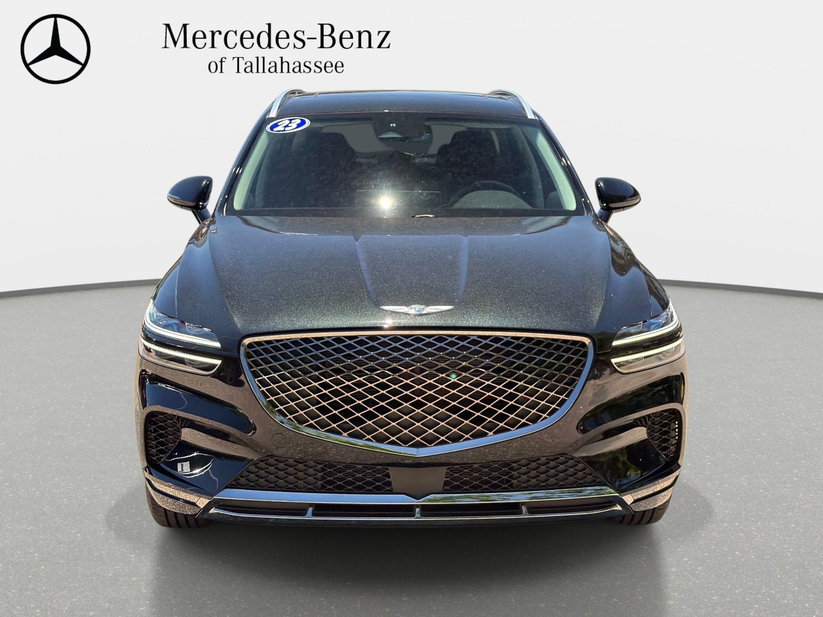 Used 2023 Genesis GV70 2.5T w/ Select Package AWD/4WD image 2