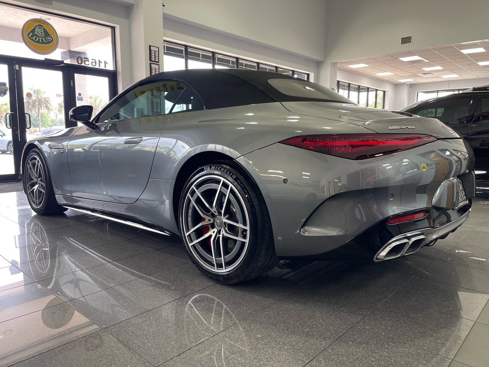 Used 2024 Mercedes-Benz SL 55 AMG 4MATIC image 8