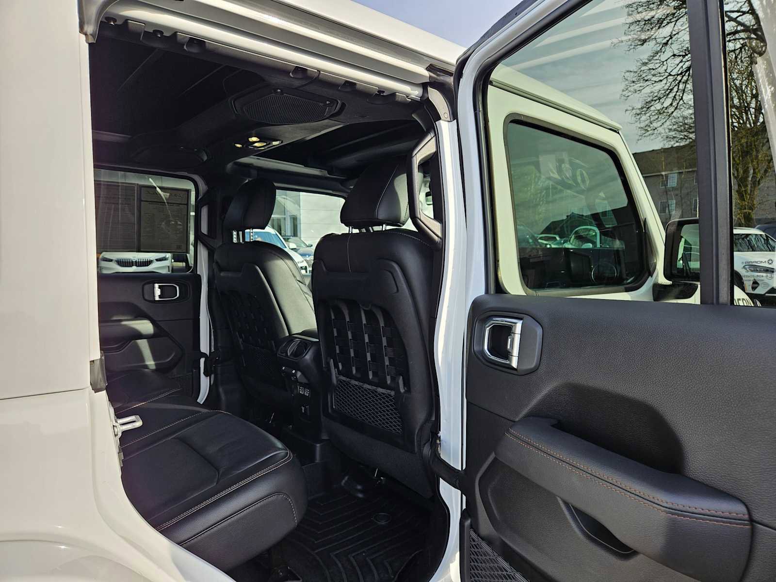 Used 2022 Jeep Wrangler Unlimited Rubicon w/ Xtreme Recon 35" Tire Package image 14