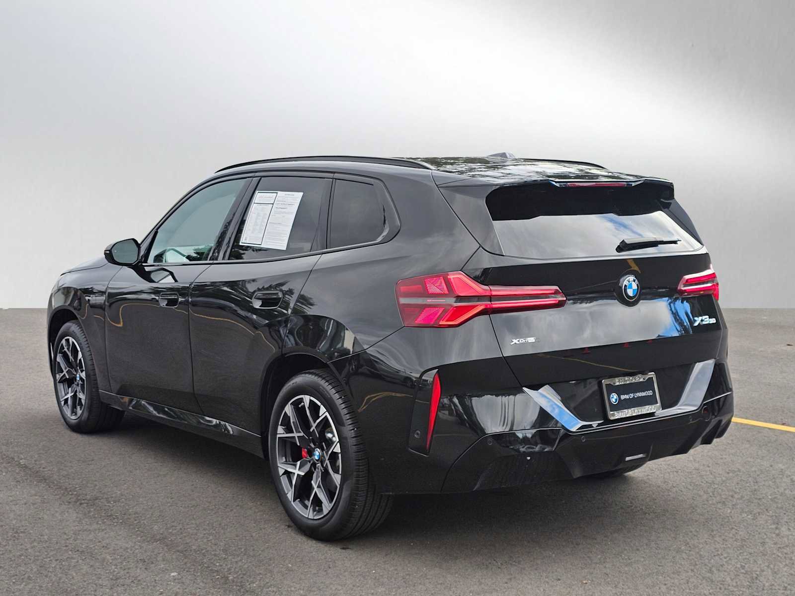 Used 2025 BMW X3 xDrive30i w/ M Sport Package image 5