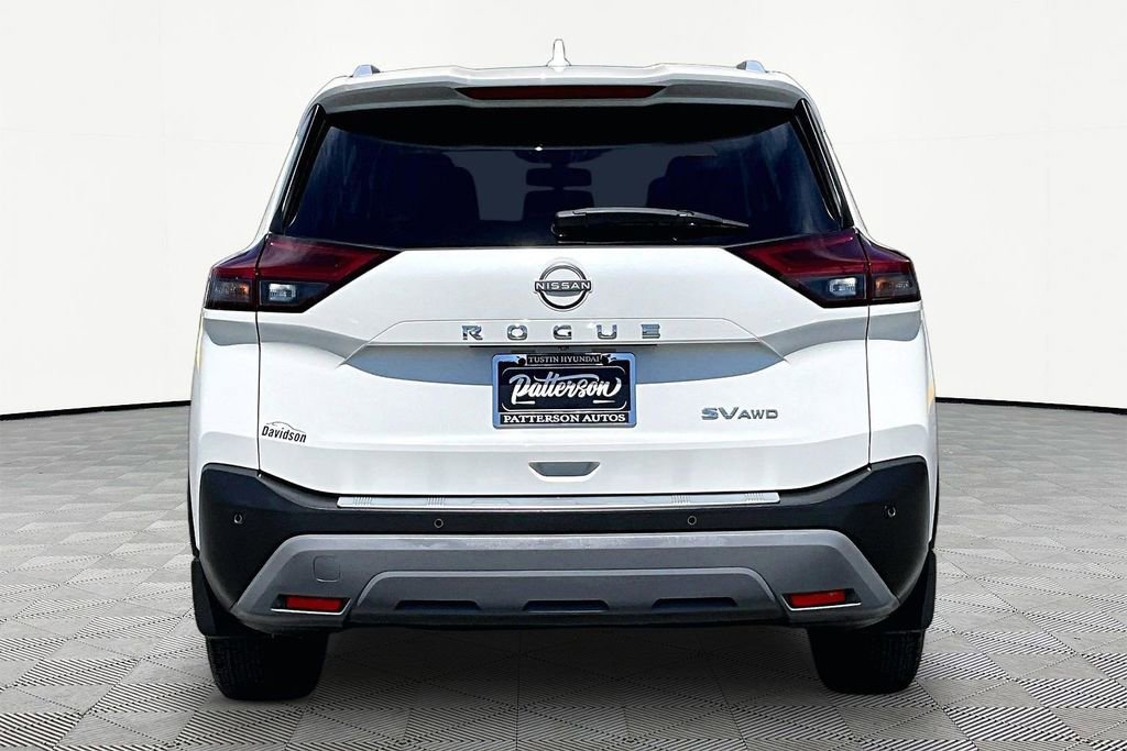 Used 2022 Nissan Rogue SV w/ SV Premium Package AWD/4WD image 4