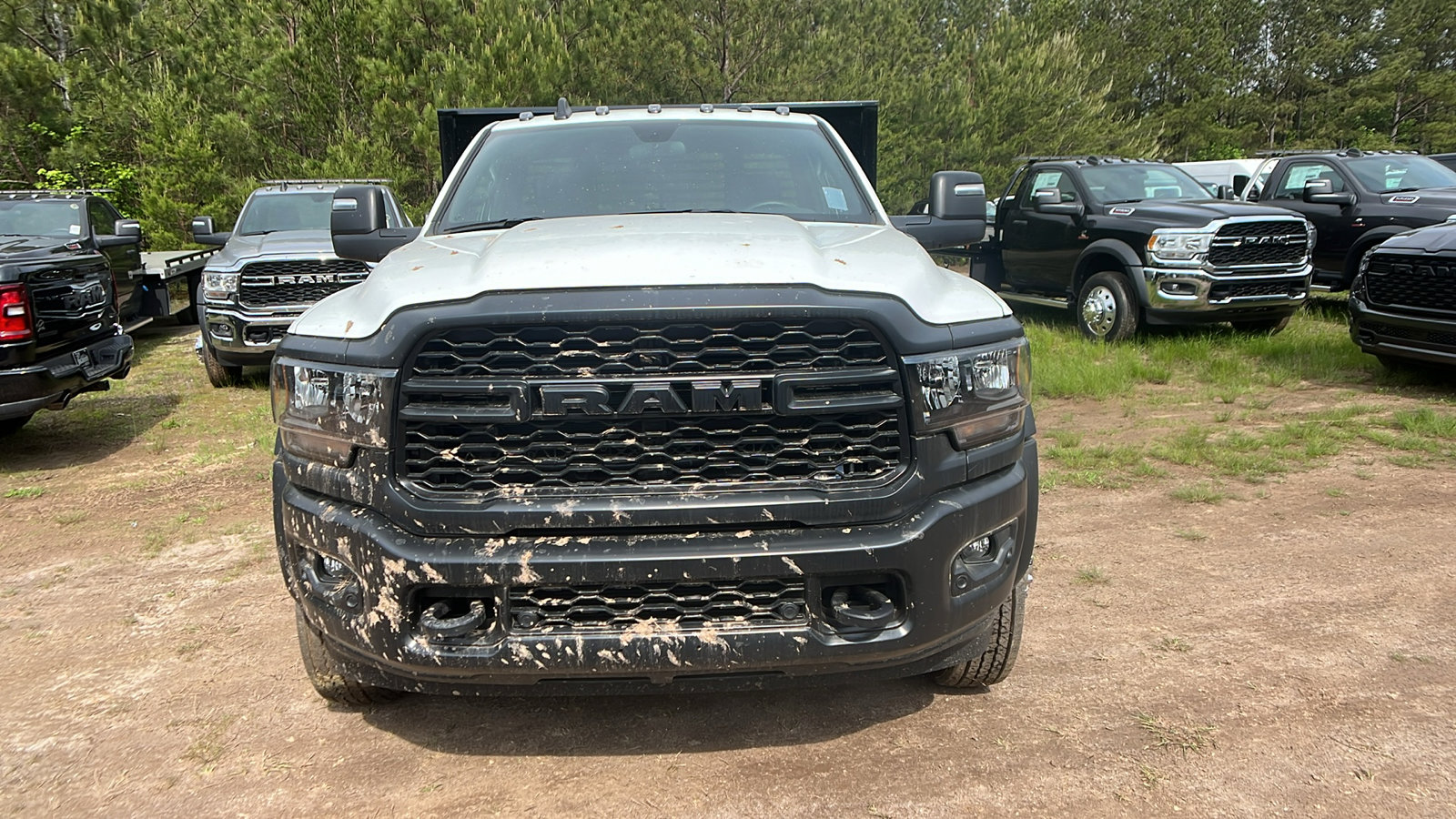 New 2024 RAM 5500 Tradesman image 3