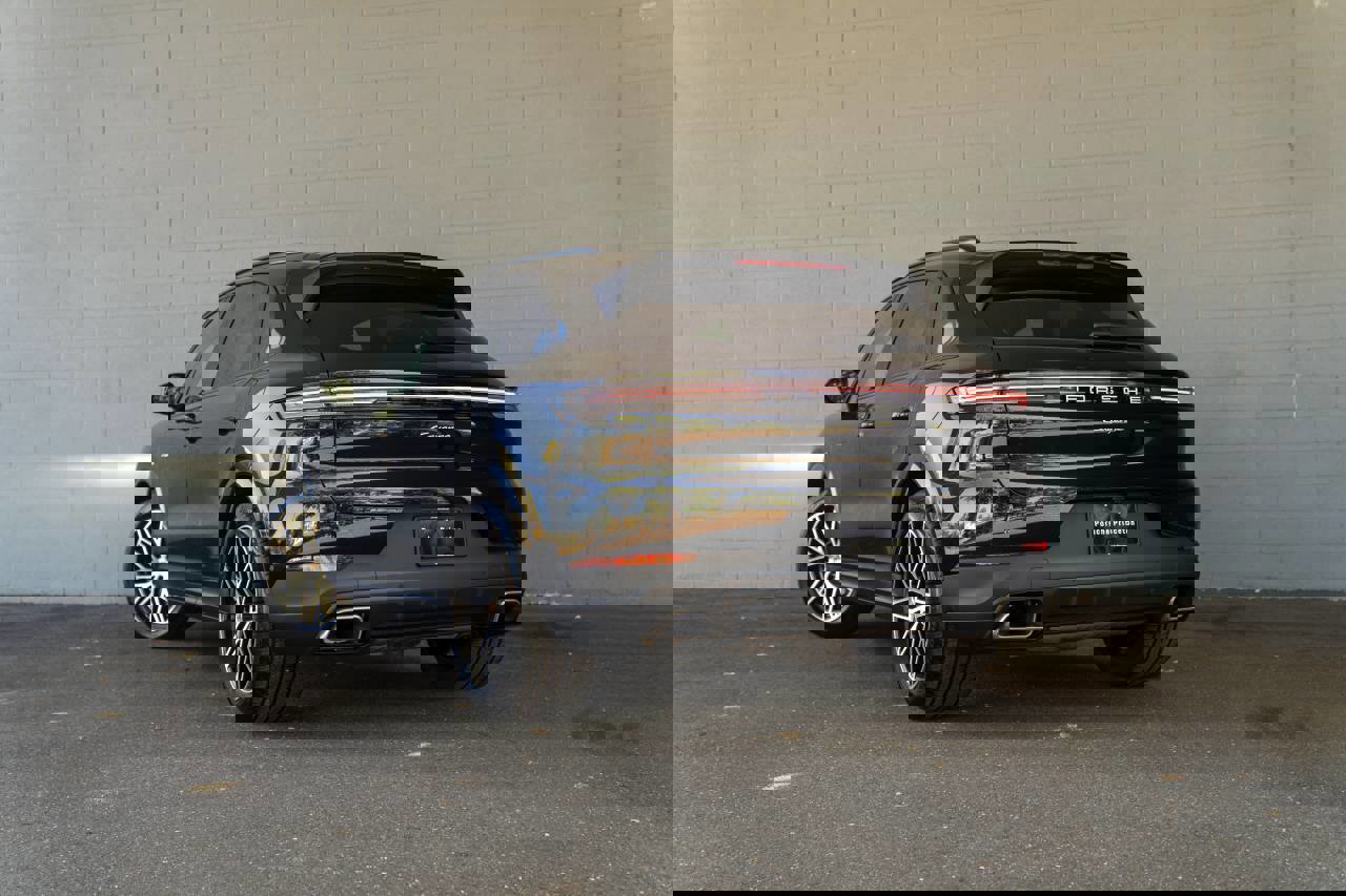 New 2026 Porsche Cayenne E-Hybrid image 3