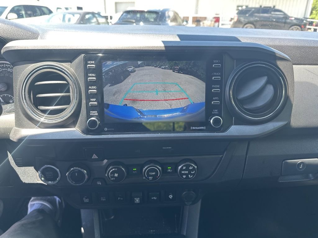 Used 2020 Toyota Tacoma TRD Off-Road w/ Technology Package AWD/4WD image 12