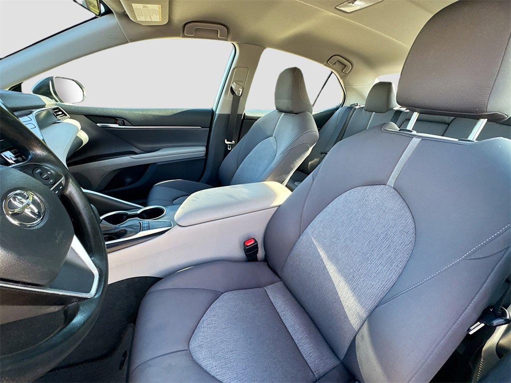 Used 2024 Toyota Camry LE image 21