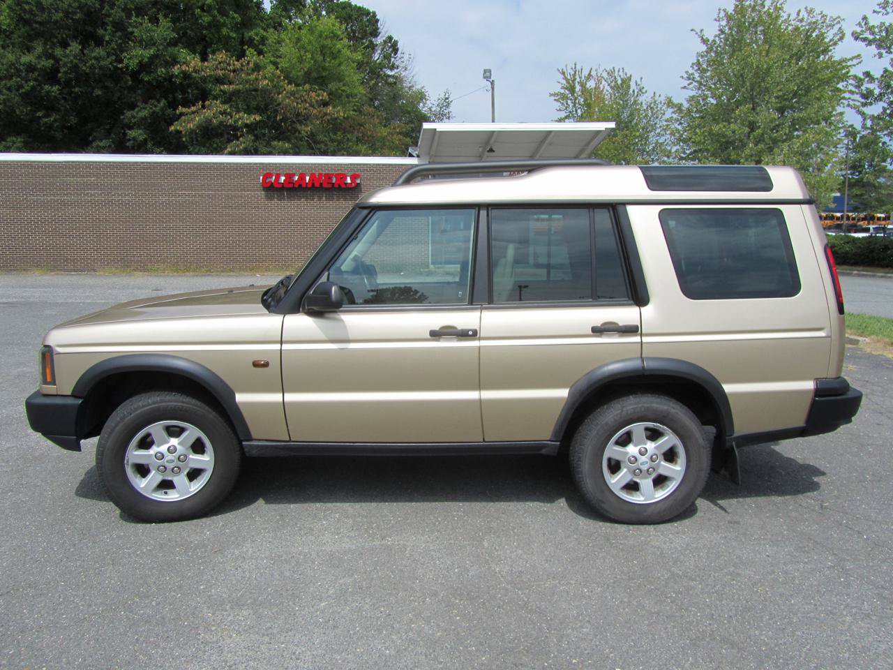 Used 2004 Land Rover Discovery S7 AWD/4WD image 7