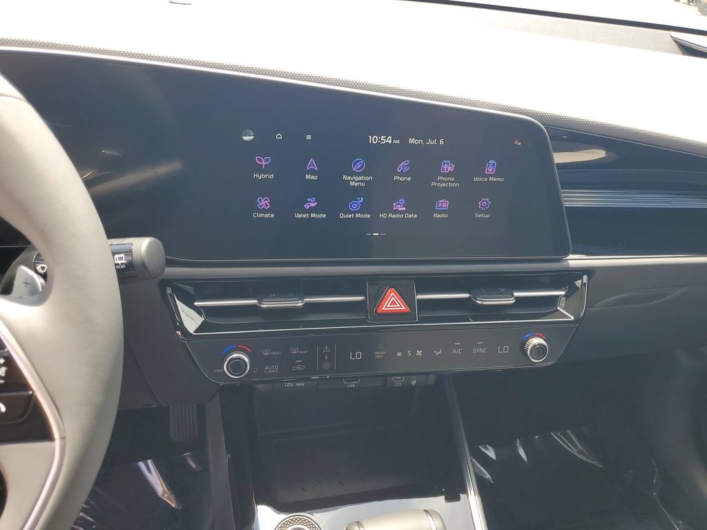 New 2026 Kia Niro FWD image 16