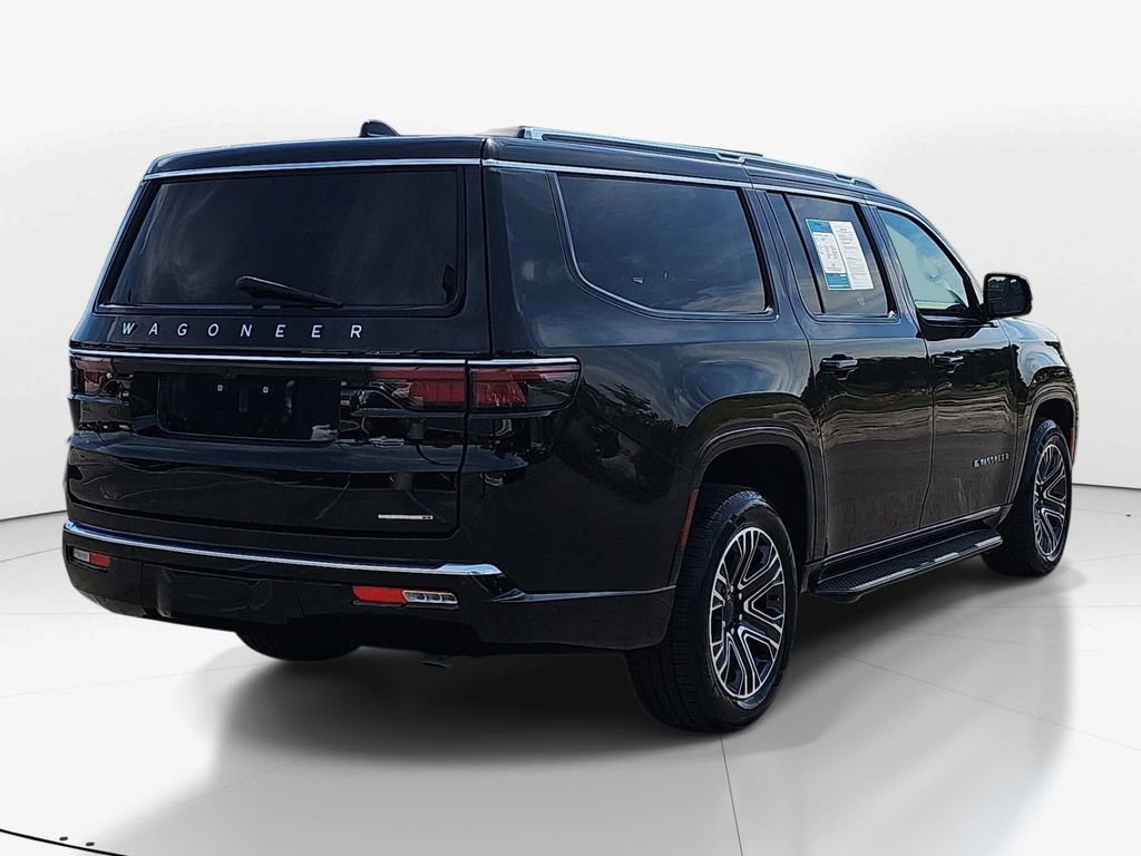 Used 2024 Jeep Wagoneer L Series II w/ Flexible Seating Group image 5