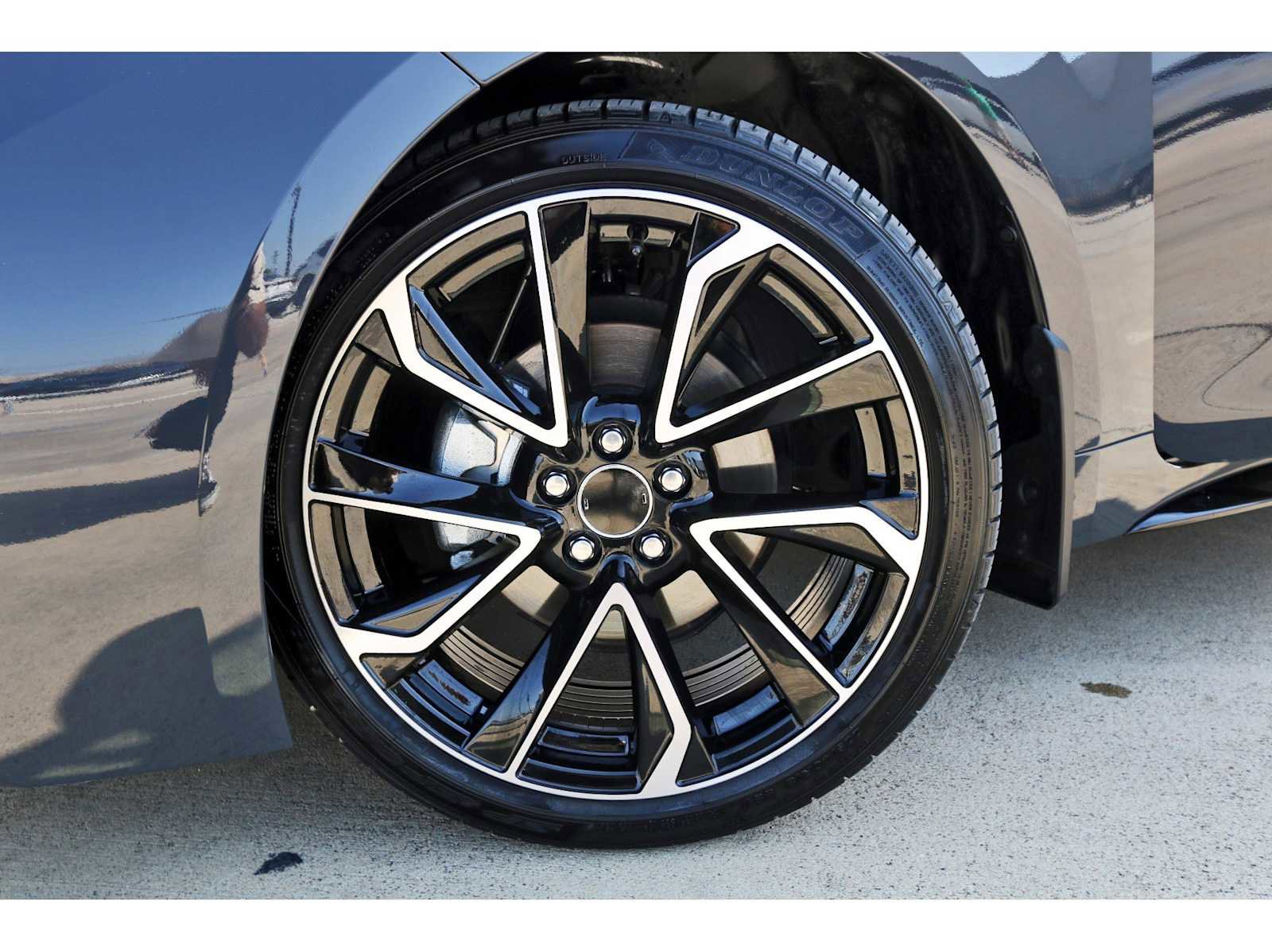 Used 2025 Toyota Corolla SE image 28