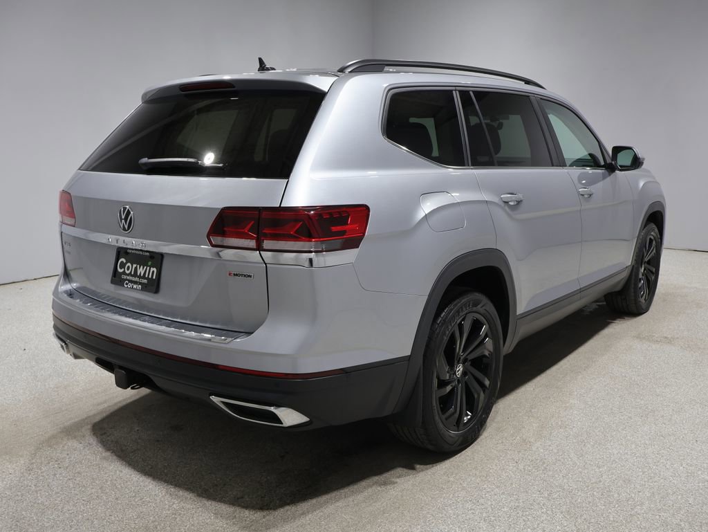 Used 2022 Volkswagen Atlas SE AWD/4WD image 2