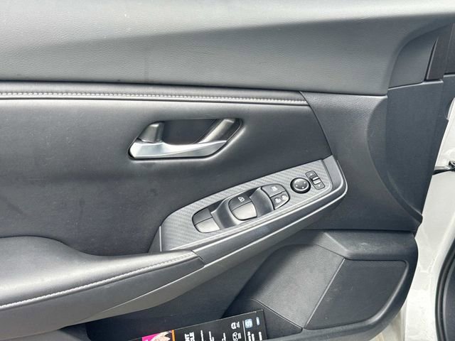 Used 2022 Nissan Sentra SV FWD image 24