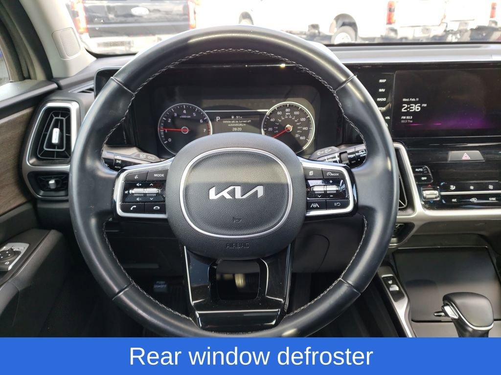 Used 2022 Kia Sorento S w/ Panoramic Sunroof Package image 12