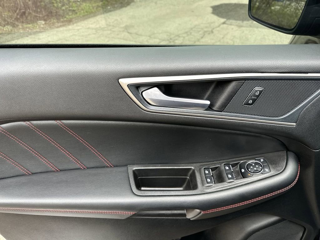 Used 2024 Ford Edge ST-Line AWD/4WD image 13