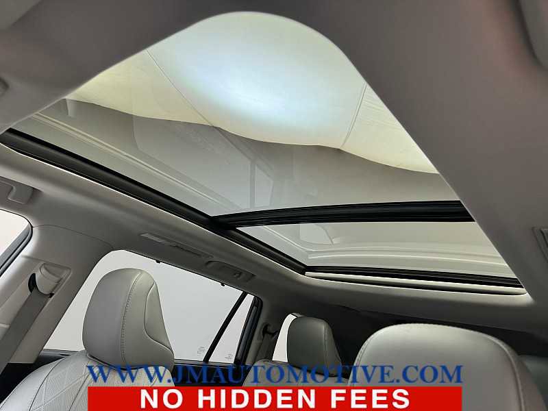 Used 2021 Toyota Highlander Platinum image 10