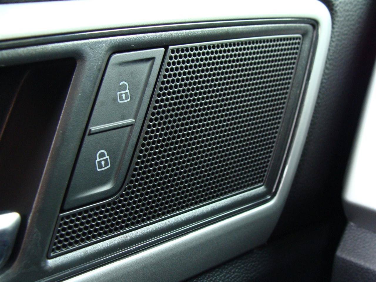 Used 2022 Volkswagen Atlas SE w/ Black Wheel Package FWD image 33