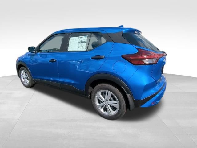 New 2025 Nissan Kicks Play S FWD image 5