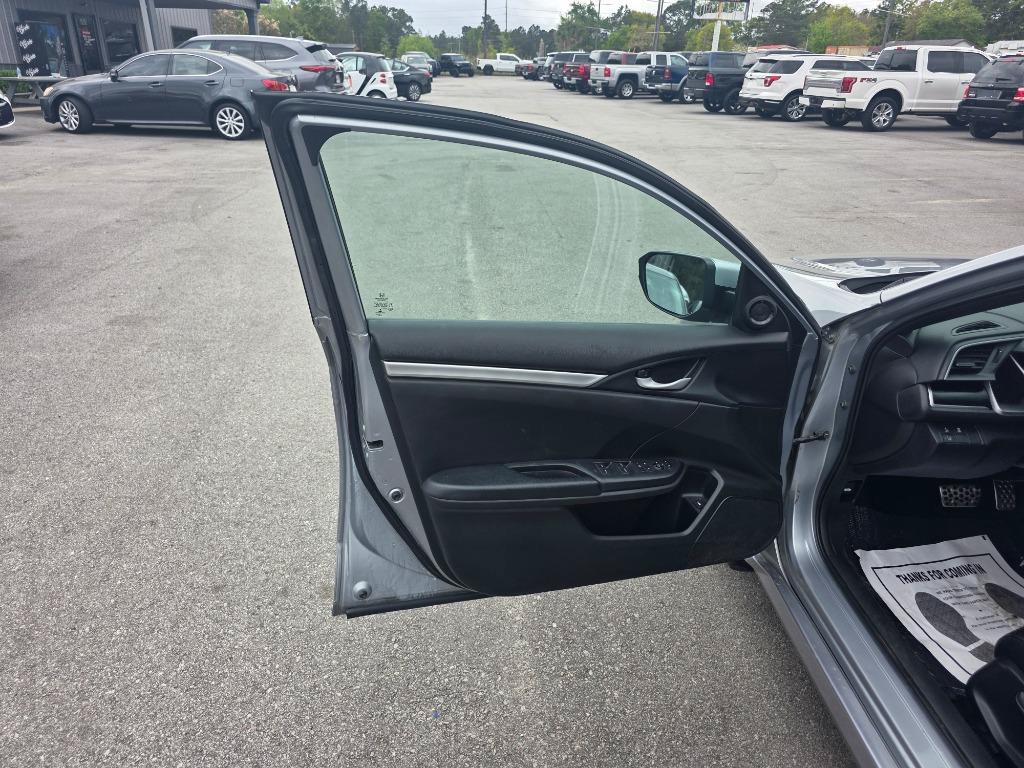 Used 2019 Honda Civic Sport image 6