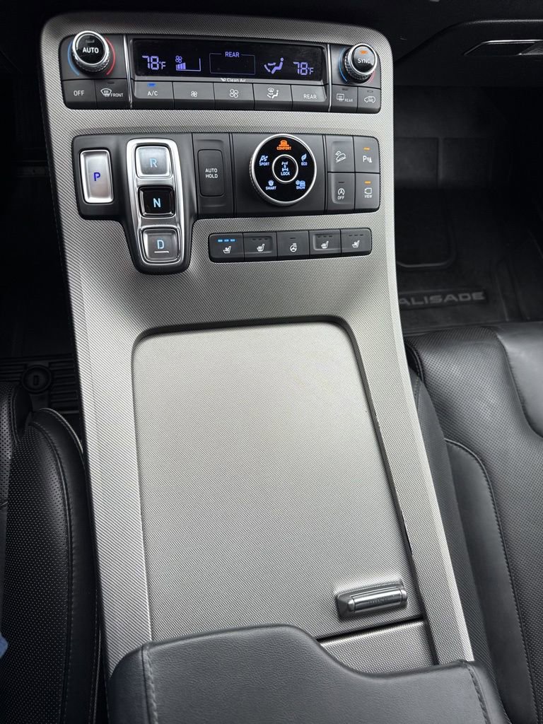 Used 2022 Hyundai Palisade Calligraphy image 25