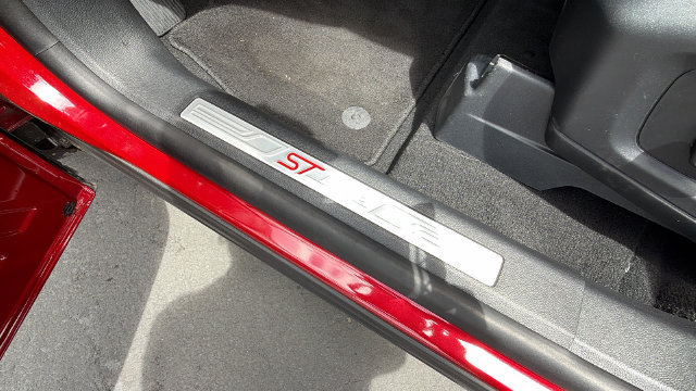 Used 2026 Ford Explorer ST-Line RWD image 21