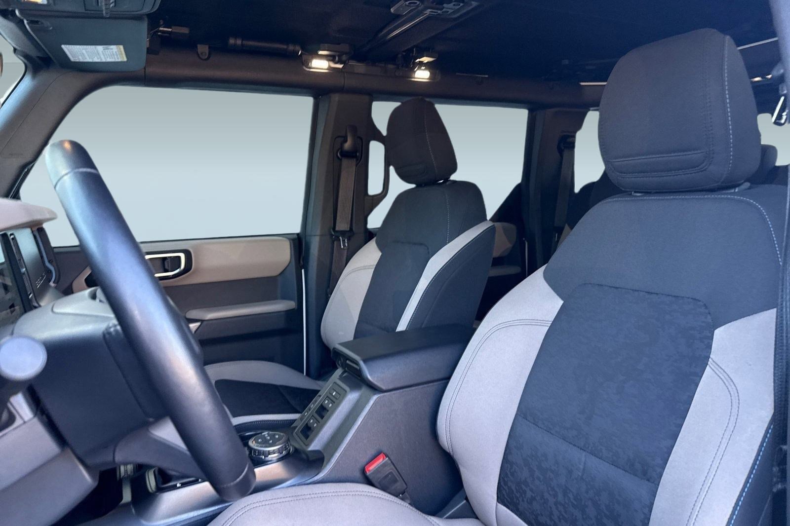 Used 2022 Ford Bronco Wildtrak image 5