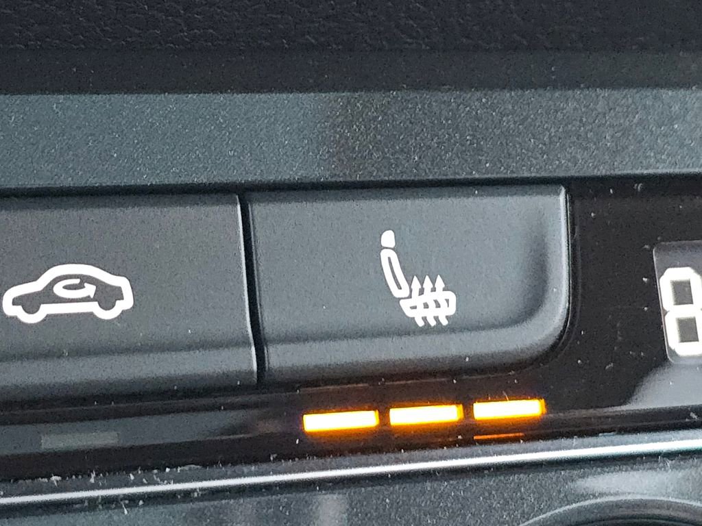 Used 2019 Volkswagen Tiguan SEL image 6