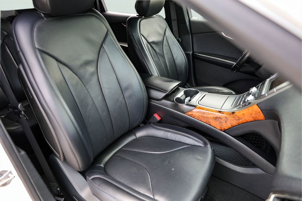 Used 2020 Lincoln Nautilus Reserve FWD image 31