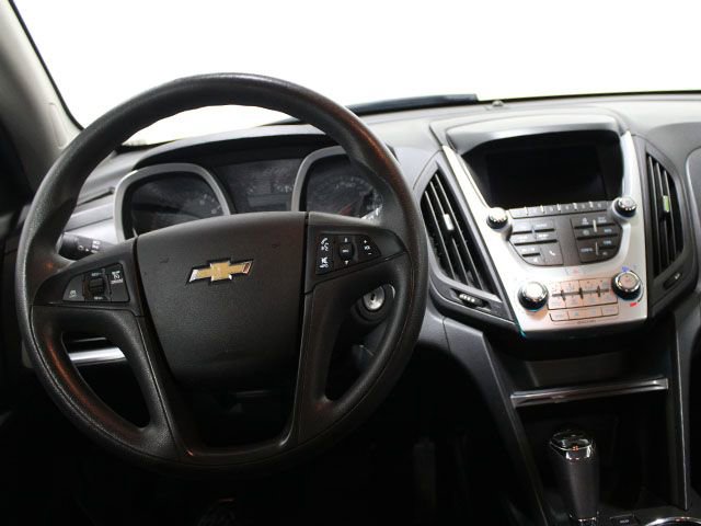 Used 2017 Chevrolet Equinox LS FWD image 12