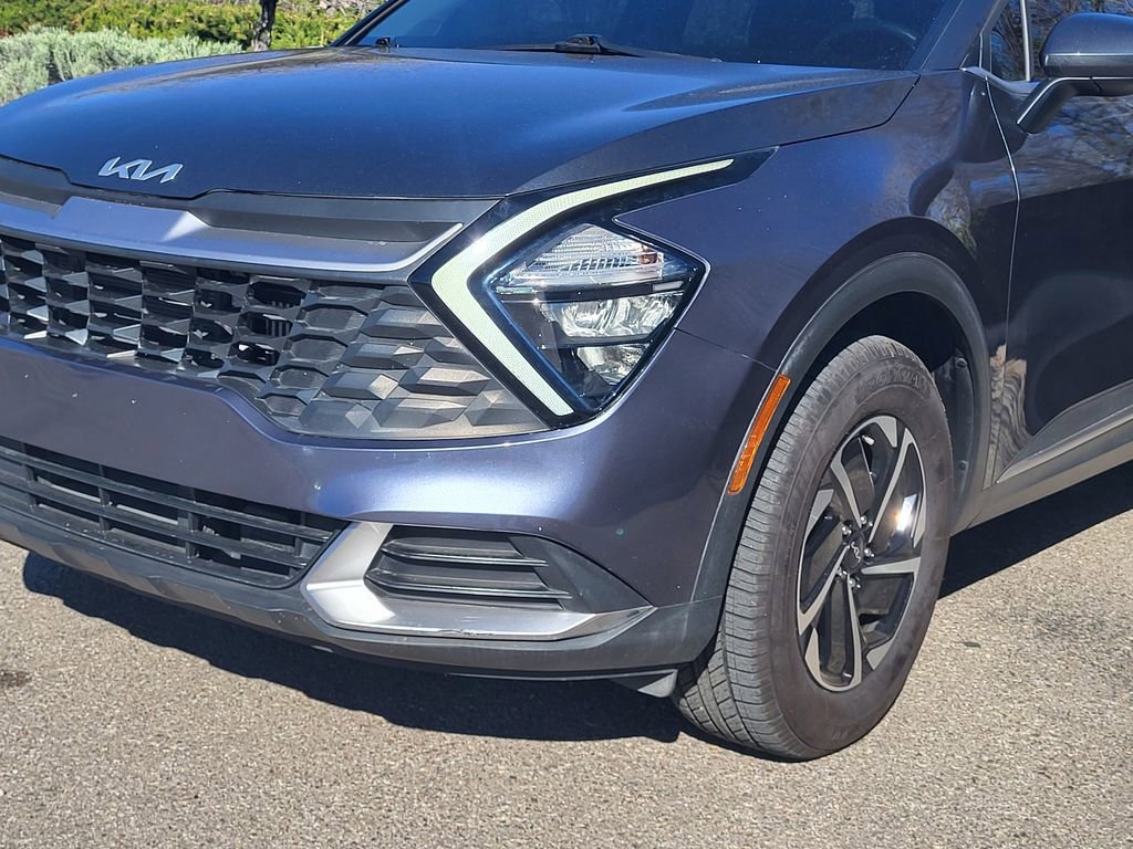Used 2023 Kia Sportage LX AWD/4WD image 7