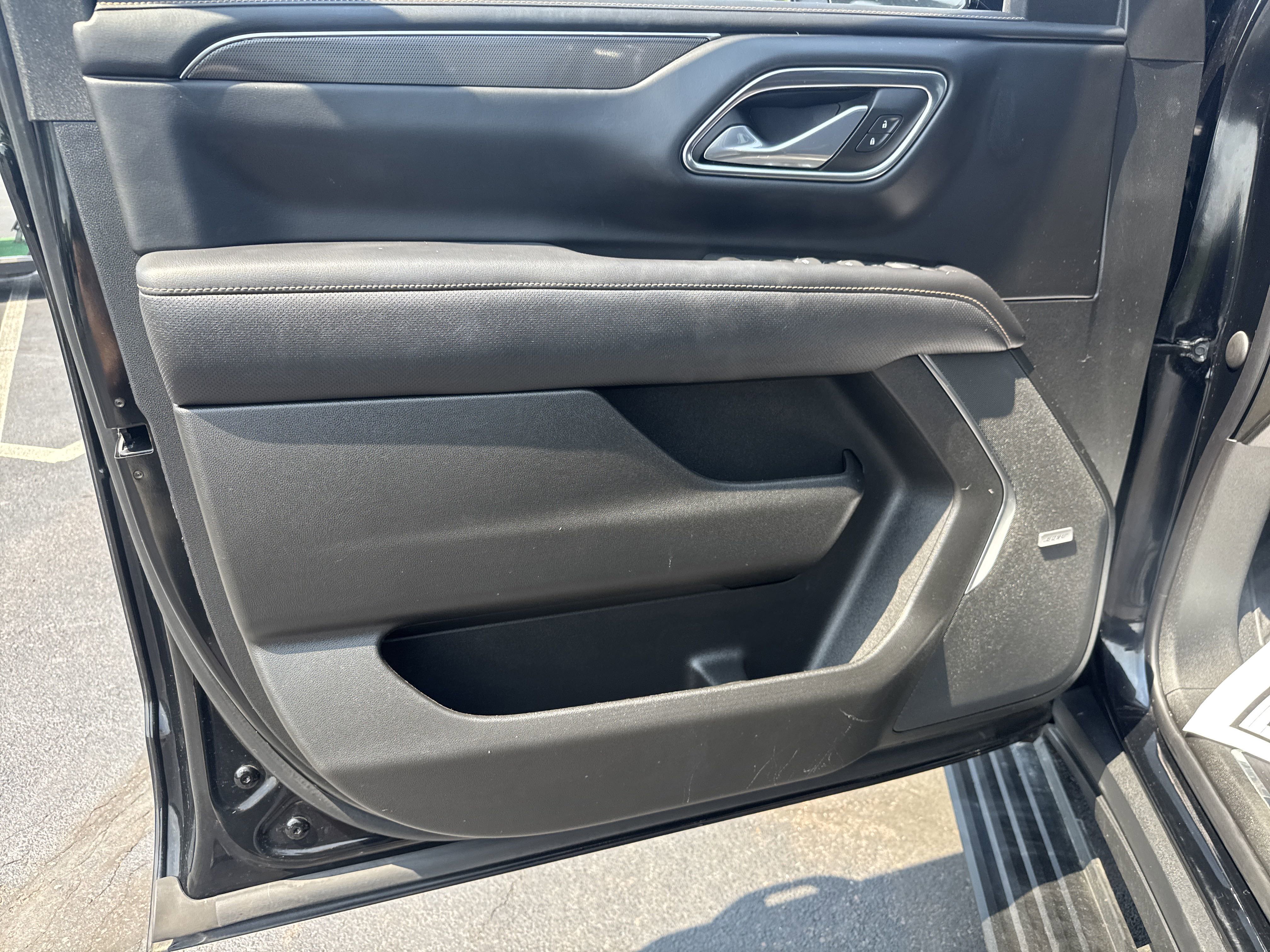 Used 2023 GMC Yukon AT4 w/ AT4 Premium Package image 16