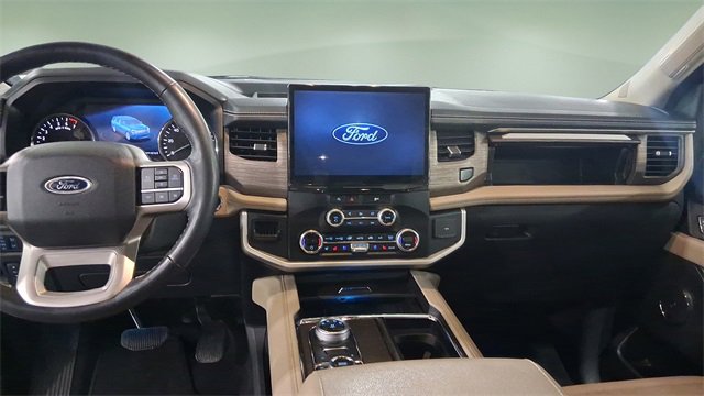 Used 2024 Ford Expedition Limited image 10