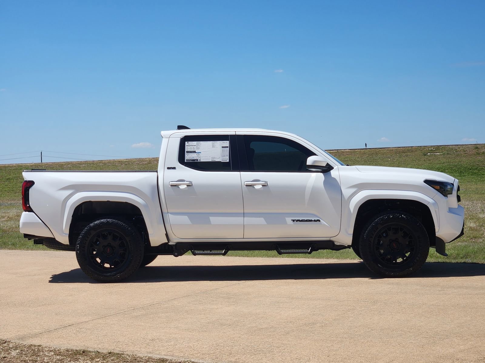 New 2026 Toyota Tacoma SR5 image 7