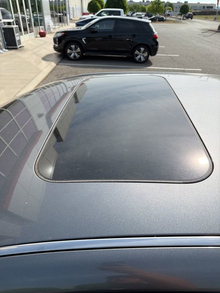 Used 2019 INFINITI Q70 L 3.7 AWD/4WD image 5