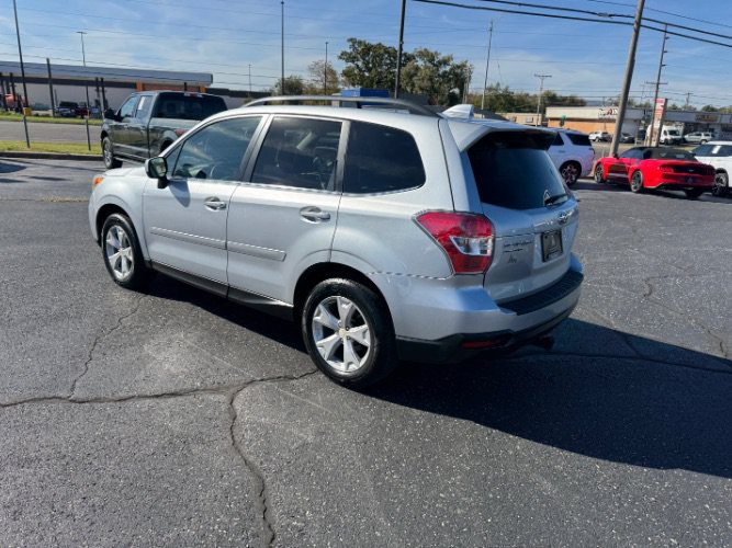 Used 2016 Subaru Forester 2.5i Limited AWD/4WD image 3