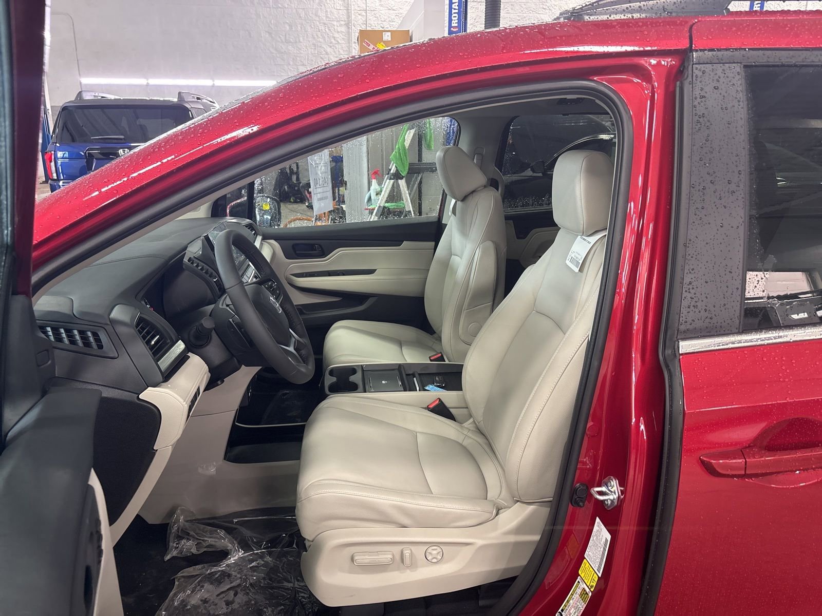 New 2026 Honda Odyssey EX-L image 9