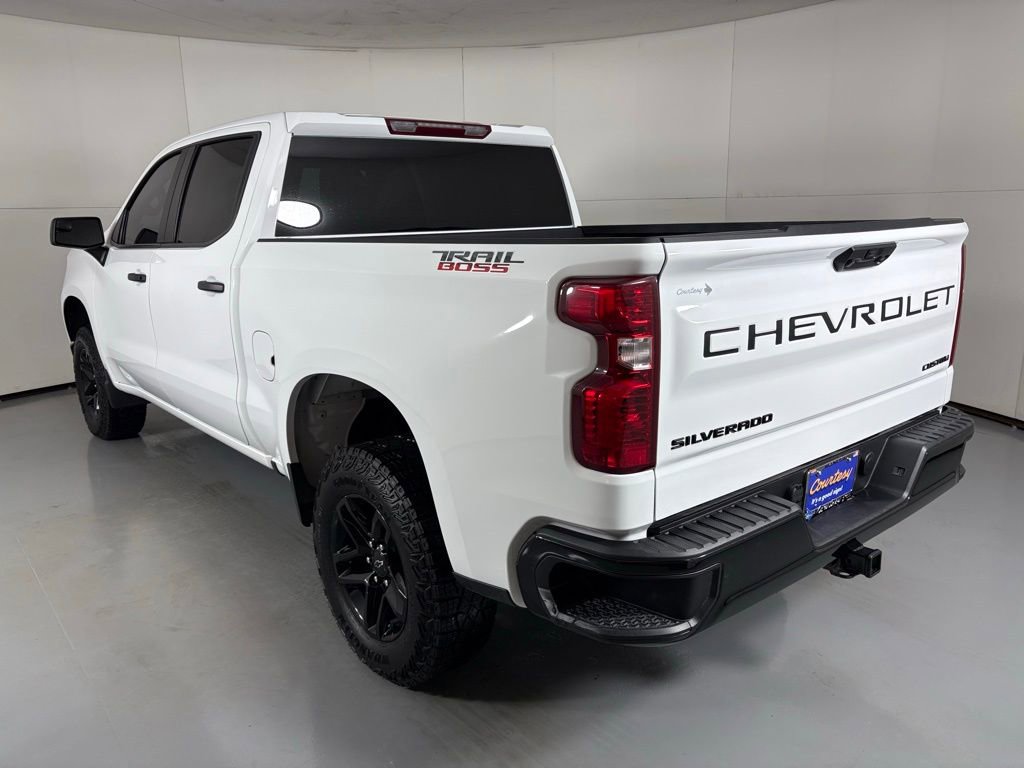 Used 2024 Chevrolet Silverado 1500 Custom Trail Boss w/ LPO, Dark Essentials Package image 7