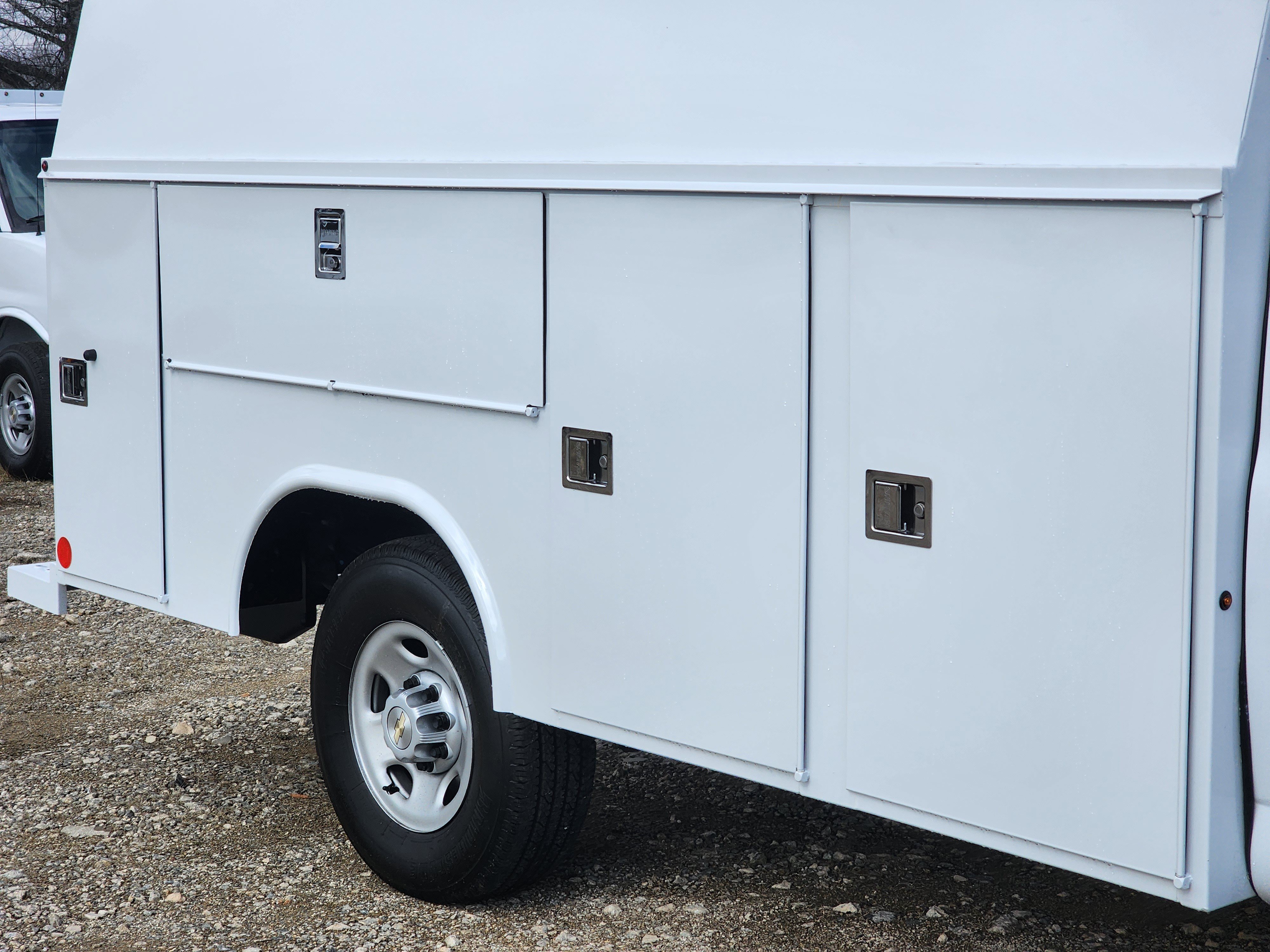 New 2025 Chevrolet Express 3500 w/ Power Convenience Package RWD image 7