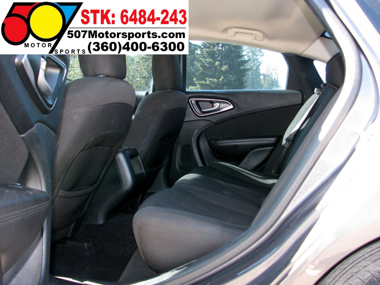 Used 2015 Chrysler 200 Limited w/ Convenience Group image 17