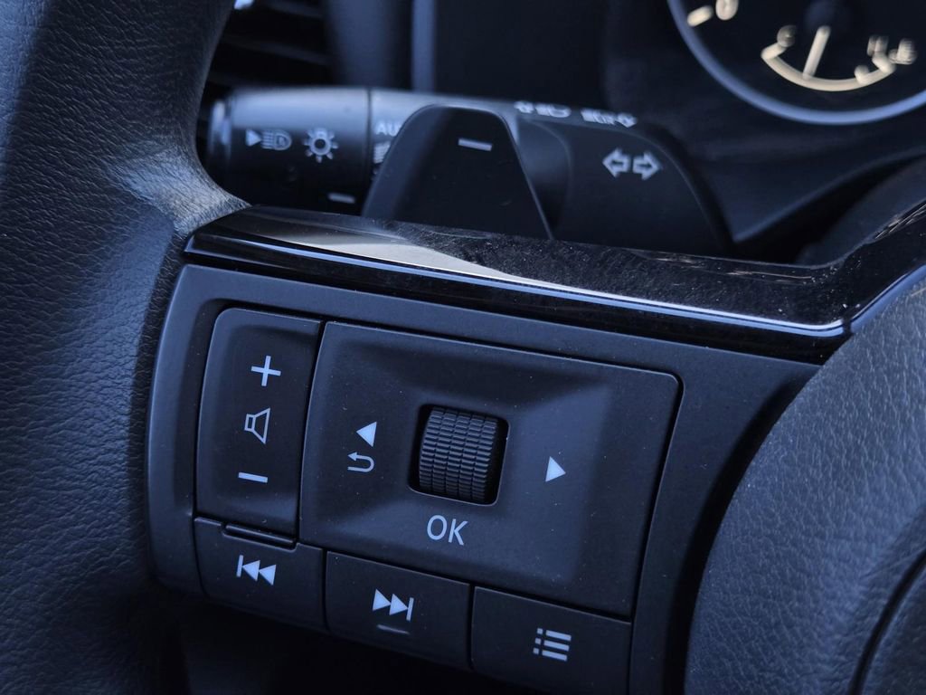 Certified 2023 Nissan Rogue SV image 25