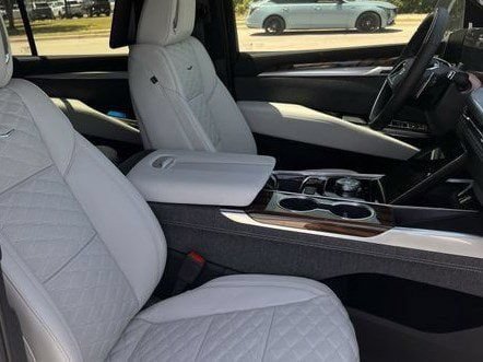New 2026 Cadillac Escalade ESV Platinum Luxury w/ LPO, Radiant Package AWD/4WD image 24