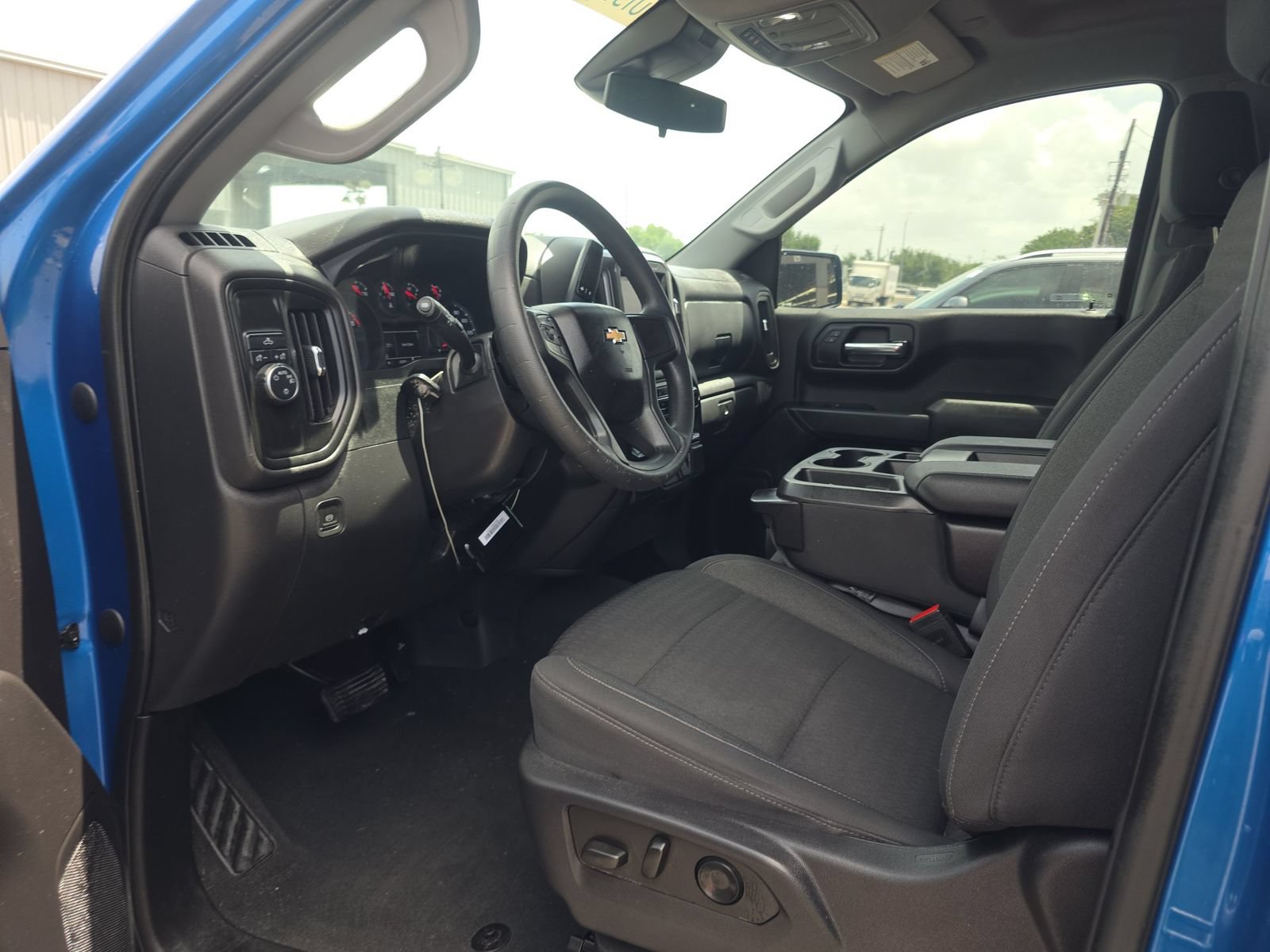 Used 2023 Chevrolet Silverado 1500 Custom w/ LPO, Dark Essentials Package RWD image 7