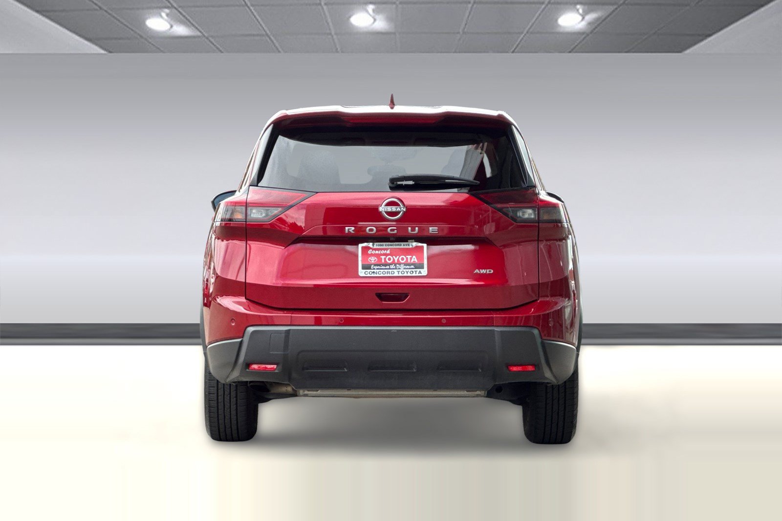 Used 2025 Nissan Rogue SV AWD/4WD image 10